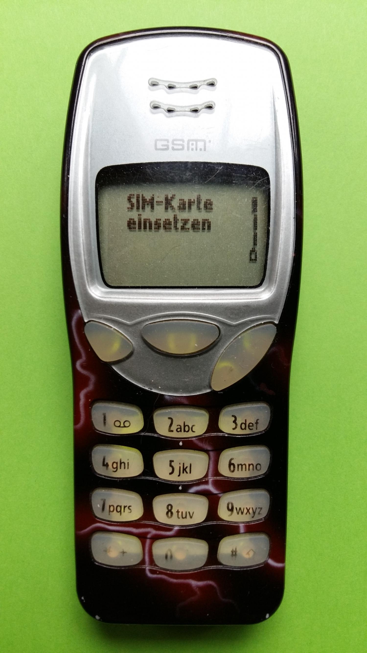 image-7303189-Nokia 3210 (20)1.jpg